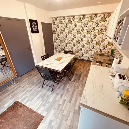 Tropicana - 297 Apartment