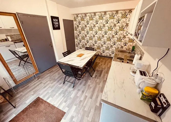 Tropicana - 297 Apartment